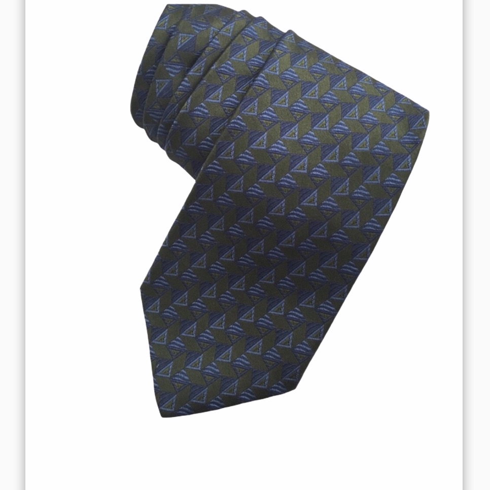 New Geoffrey Beene 100 Silk Tie Brand New